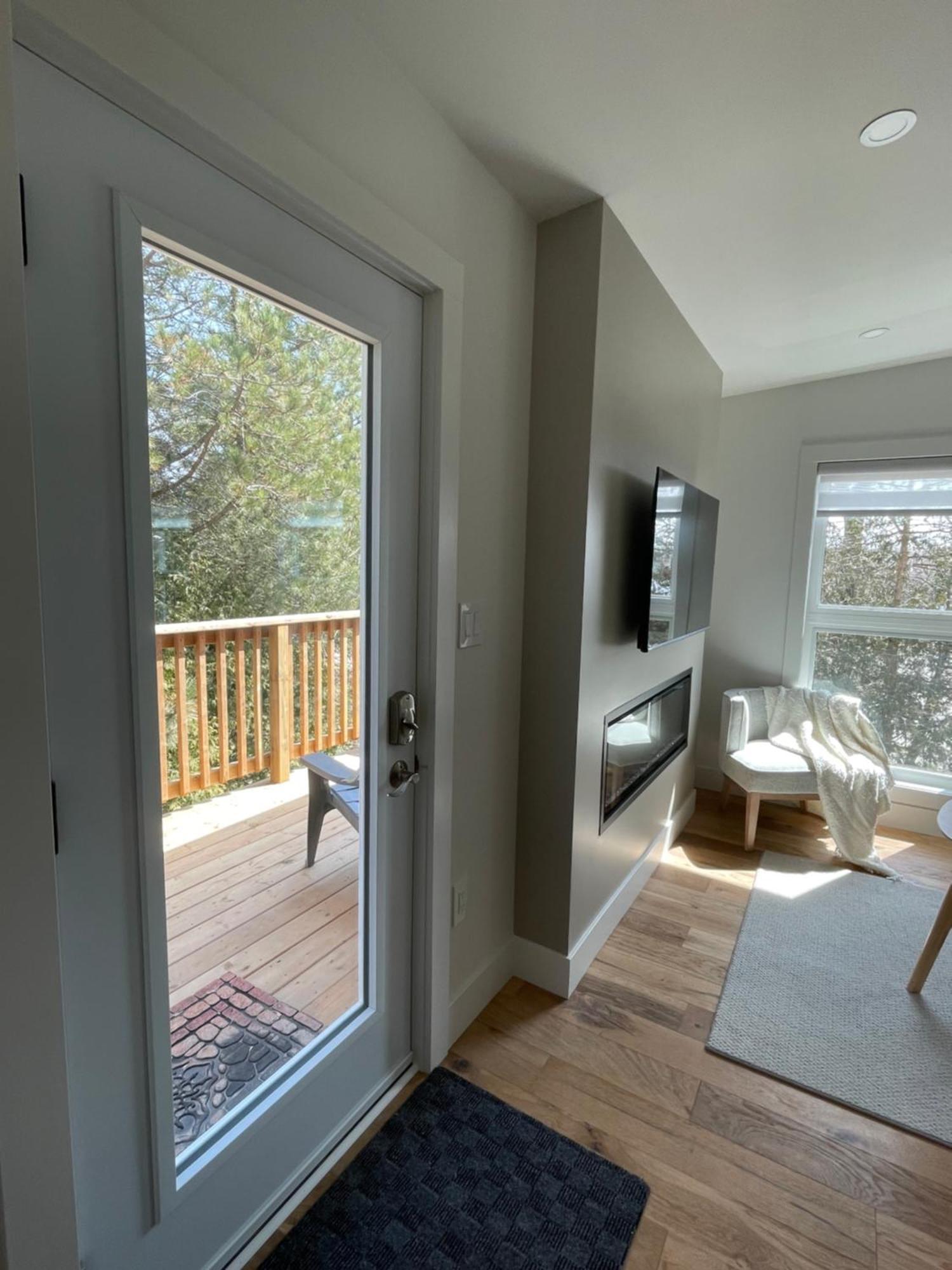 Elora'S Irvine River Suite Exterior photo